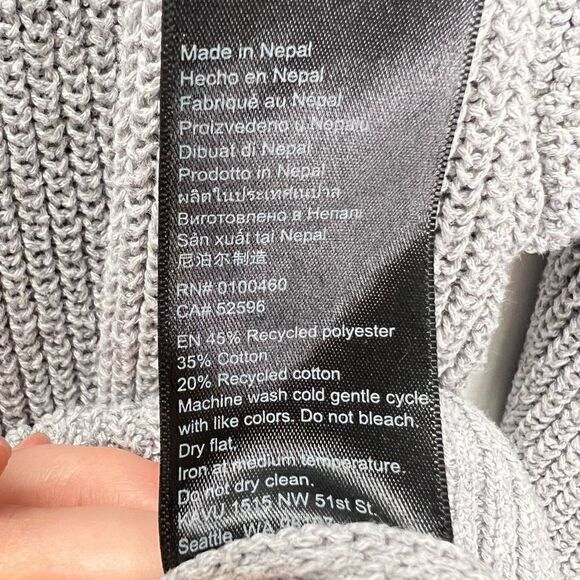 Kavu Lena Pullover Knit Sweater Light Gray Long Button Sleeves Scoop Neck Size S - Picture 4 of 5